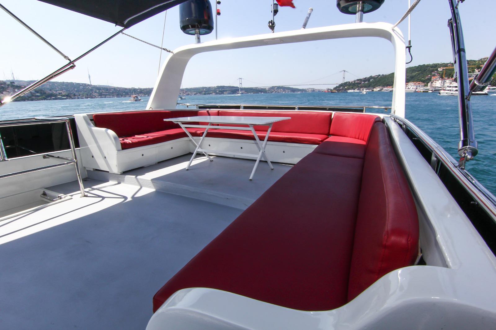 Private Yacht